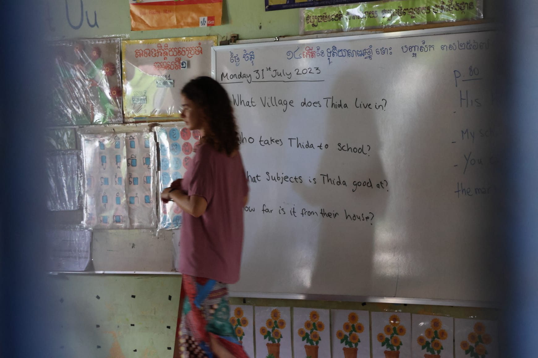 Volunteer Teaching in Siem Reap